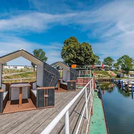 Waterfront Апартаменты Загард